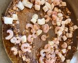 Foto del paso 4 de la receta: Arroz con Vieiras, Gambones y calamares 🦑🍤