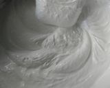 A picture of step 1 of Frozen Oreo Cream.