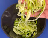 Foto del paso 2 de la receta: NIDOS DE CALABACÍN CORONADOS CON HUEVO 🍳