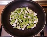 Foto del paso 4 de la receta Salteado de brócoli con ajos tiernos