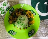 A picture of step 4 of Pistachio chicken jalfarezi.