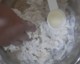 A picture of step 2 of Donuts.