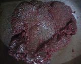 A picture of step 4 of Beetroots bolls.