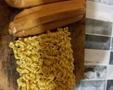 Foto langkah ke 1 dari resep Gurita Sosis Mie.
