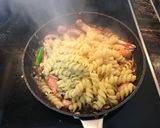 Foto del paso 4 de la receta: Pasta de cigala con espárragos