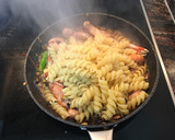 Foto del paso 4 de la receta: Pasta de cigala con espárragos