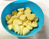 Foto del paso 3 de la receta: Patatas al horno con salsa alioli