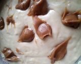Foto del paso 3 de la receta: Torta de dulce de leche y naranja sin huevos