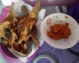Foto langkah ke 10 dari resep Lele Goreng terbang krispi.