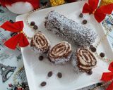 A picture of step 12 of Chocolate coconut bread roll.