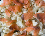 Foto del paso 3 de la receta: Pastel de coliflor y salmón