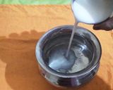 A picture of step 2 of Thandai.