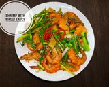 Foto langkah ke 3 dari resep Shrimp with Maggi Sauce.