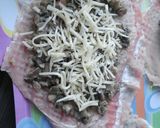 Sajttal gombával töltött karajtekercs szezámos panírban recept fázis 2 fotója