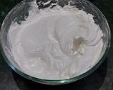 A picture of step 3 of Blueberry cheesecake icecream.