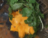 Foto del paso 5 de la receta: Aguachile de camarón en salsa de mango