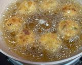 Foto langkah ke 3 dari resep Perkedel Kentang Korned.
