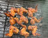 Foto del paso 5 de la receta: Alitas ahumadas a la parrilla (fácil)