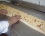 صورة لخطوة 47 من وصفة 🍞🥐عجائب تشكيل العجينة المورقه 🥐🍞