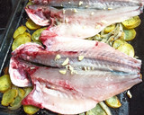 Foto del paso 3 de la receta: Lubina a la espalda