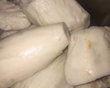 Foto del paso 1 de la receta: Bollitos de yuca
