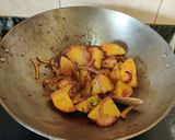 A picture of step 8 of Gobhi Aloo Dhaba Style.