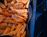 Une image de l'étape 2 de Frites de patate douce au air fryer.