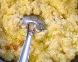 A picture of step 2 of Sweet potato and potato halwa.
