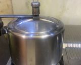 A picture of step 6 of Dal Moradabadi.