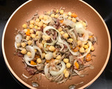 Foto del paso 2 de la receta: Empanadillas de ropa vieja y chupito de cocido