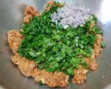 รูปขั้นตอนการทำที่ 2 ของ ลาบหมูทอด สูตร 2 - อย่างง่าย
