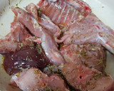 Foto del paso 2 de la receta: Conejo al tomillo y romero en olla rápida