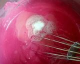 एग्गलेस स्ट्रॉबेरी केक(eggless strawberry cake recepie in hindi) रेसिपी चरण 5 फोटो