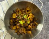 Foto langkah ke 5 dari resep Semur Bola-Bola Daging Kentang.