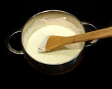 Foto del paso 4 de la receta: Ravioles de queso con salsa de queso cheddar y huevo frito