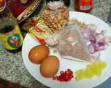 รูปขั้นตอนการทำที่ 1 ของ ข้าวผัดแหนมทรงเครื่อง