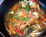 รูปขั้นตอนการทำที่ 6 ของ กุ้งผัดขิง