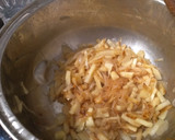 Foto del paso 2 de la receta: Sopa de chirivía y cebolla caramelizada