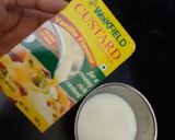 A picture of step 2 of Fruit custard.