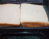 A picture of step 3 of Egg sandwich.
