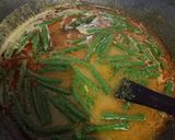 Foto langkah ke 4 dari resep Gulai Cumi Kacang Panjang.