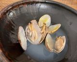 A picture of step 3 of Steamed clams with sake - 'Sakamushi'.