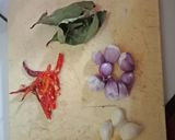 Foto langkah ke 1 dari resep Tumis labu siam wortel telur orak arik.