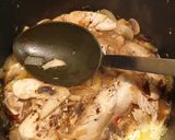 A picture of step 3 of Creamy white wine chicken kick.