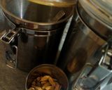 A picture of step 2 of Masala dum chai.