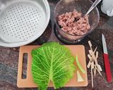 Hình bước làm 3 của món Bắp Cải Cuộn Thịt Sốt Dầu Hào