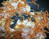 Foto langkah ke 5 dari resep Mie Goreng Pedas.