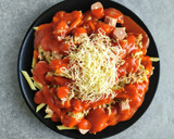 Foto del paso 2 de la receta: Plumas con atún y Frankfurt con queso