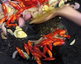 Foto langkah ke 2 dari resep Tumis Kangkung Sat Set.