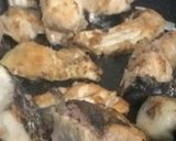 Hình bước làm 1 của món Cá mè hoa kho dứa